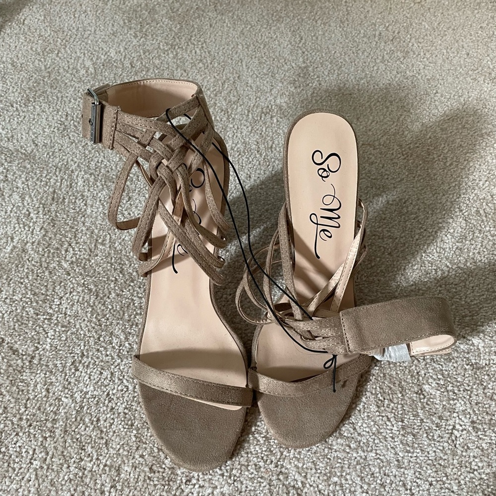 Women's Strappy Open Toe Block Chucky Heels, Tan - Sz 8